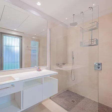 וילה Infinity House For Big Family אסטפונה